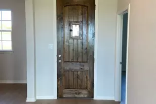 114 Hillview Trl, Decatur, TX 76234 - Photo 3