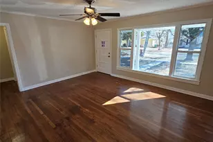 702 Emery St, Denton, TX 76201 - Photo 3