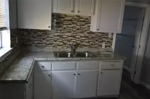 1110 Bell Dr, Greenville, TX 75401 - Photo 5