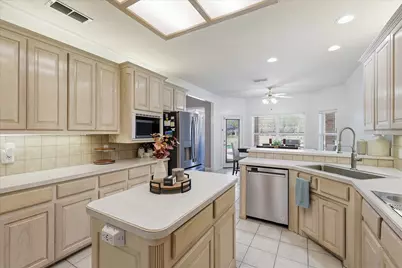 113 Green Oaks Court, Hudson Oaks, TX 76087 - Photo 25