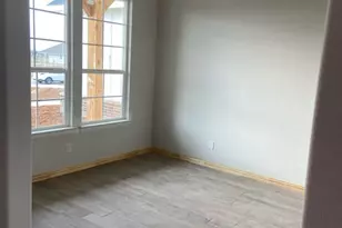 129 Hillview Trl, Decatur, TX 76234 - Photo 5