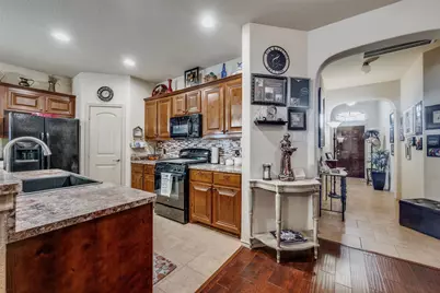 6803 Elderberry Drive, Arlington, TX 76001 - Photo 15