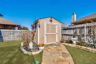 6803 Elderberry Dr, Arlington, TX 76001 - Photo 27