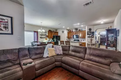 6803 Elderberry Drive, Arlington, TX 76001 - Photo 5