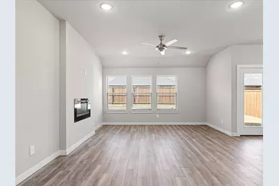 643 Olympic Way, Red Oak, TX 75154 - Photo 11