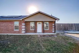 606 S Aquilla St, Itasca, TX 76055 - Photo 1