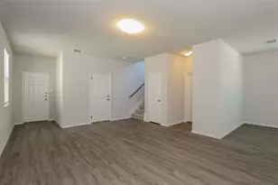 5244 Applegate Dr, Fort Worth, TX 76119 - Photo 3