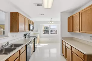 2931 Peninsula Way, Carrollton, TX 75007 - Photo 9