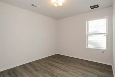 5513 Shore Point, Fort Worth, TX 76119 - Photo 11