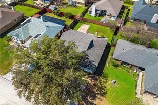 4238 Emerson Dr, Grand Prairie, TX 75052 - Photo 15