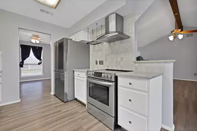 7357 Channel View Drive, Fort Worth, TX 76133 - Photo 5