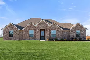 309 Fairway Parks Dr, Corsicana, TX 75110 - Photo 1