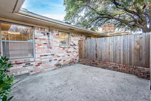 7551 Brentcove Cir, Dallas, TX 75214 - Photo 33