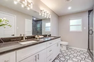 2536 Daisy Ln, Fort Worth, TX 76111 - Photo 11