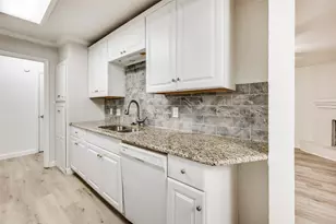 732 Danvers Ln, Mansfield, TX 76063 - Photo 11