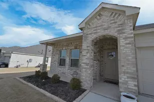 1212 Almond Rd, Azle, TX 76020 - Photo 3