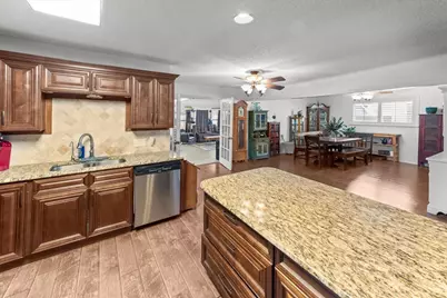 502 Bellevue Drive, Cleburne, TX 76033 - Photo 13