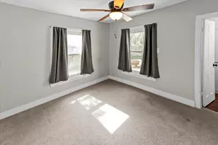 502 Bellevue Dr, Cleburne, TX 76033 - Photo 17