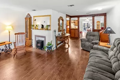 502 Bellevue Drive, Cleburne, TX 76033 - Photo 11