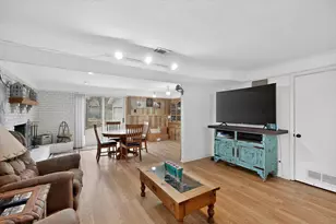 202 Senter Valley Rd, Irving, TX 75060 - Photo 5