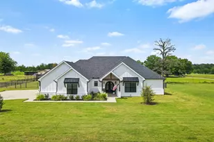 11 Nicklaus Dr, Sulphur Springs, TX 75482 - Photo 1