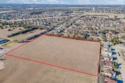 221 W Parkerville Road, DeSoto, TX 75115 - Photo 13