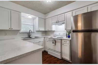 627 Texas Street, Denton, TX 76209 - Photo 5