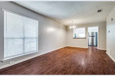 627 Texas Street, Denton, TX 76209 - Photo 3