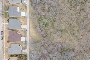 2212 Grapevine Ln, Carrollton, TX 75007 - Photo 39