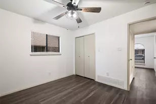 2212 Grapevine Ln, Carrollton, TX 75007 - Photo 27