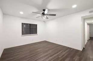 2212 Grapevine Ln, Carrollton, TX 75007 - Photo 19