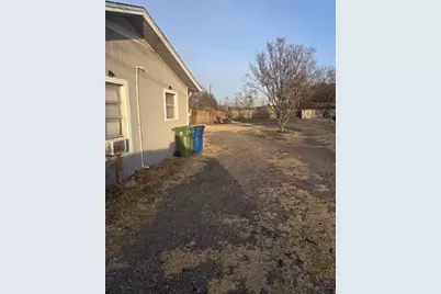 322 N Main Street, Grapevine, TX 76051 - Photo 3