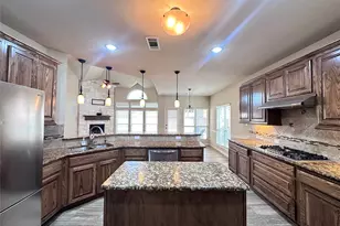 708 Yarrow St, Little Elm, TX 75068 - Photo 9