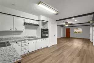 501 Franklin Dr, Euless, TX 76040 - Photo 5