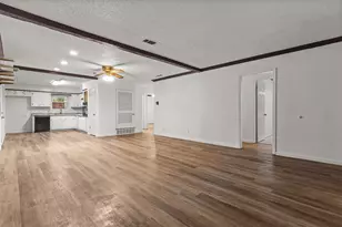 501 Franklin Dr, Euless, TX 76040 - Photo 7