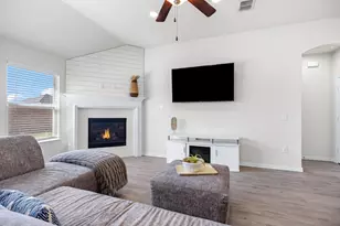 1612 Millican Ln, Aubrey, TX 76227 - Photo 11