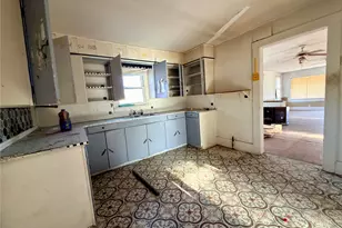 304 E 1st Ave, Corsicana, TX 75110 - Photo 11