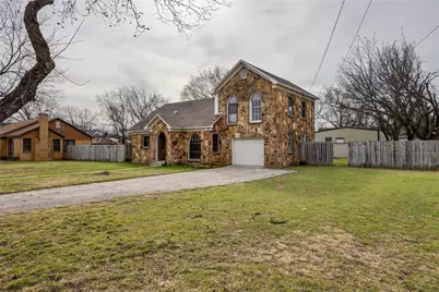 833 W Live Oak Street, Jacksboro, TX 76458 - Photo 5