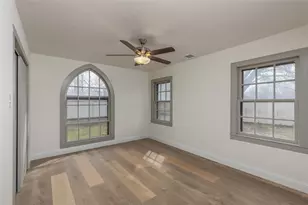 833 W Live Oak St, Jacksboro, TX 76458 - Photo 21