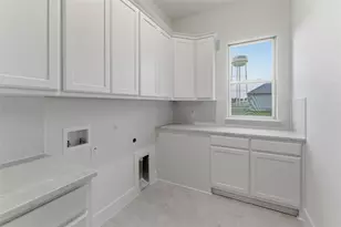 2208 Continent Ct, Krum, TX 76249 - Photo 9