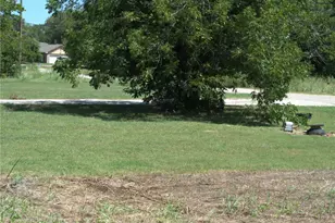 315 N Falls St, Mart, TX 76664 - Photo 17