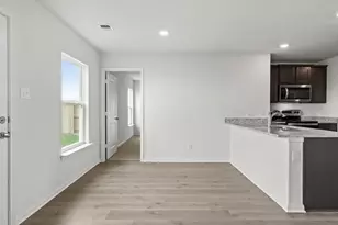 9964 Voyager Ln, Saginaw, TX 76131 - Photo 3