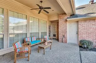 2219 Le Mans Dr, Carrollton, TX 75006 - Photo 9