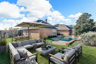 2219 Le Mans Dr, Carrollton, TX 75006 - Photo 3