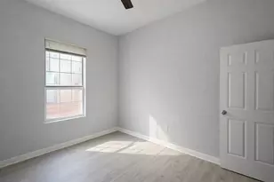 2715 Dathe St, Dallas, TX 75215 - Photo 13