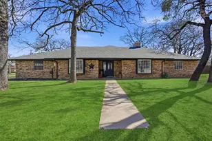 5205 N Highland Dr, Granbury, TX 76049 - Photo 3