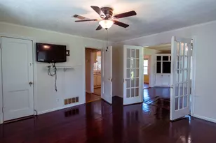 162 W Shreveport St, Van Alstyne, TX 75495 - Photo 13