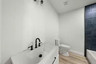 103 E Stegall Dr, Robinson, TX 76706 - Photo 13