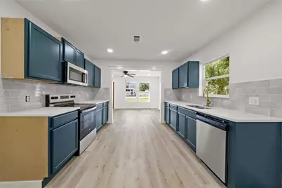 103 E Stegall Drive, Robinson, TX 76706 - Photo 7