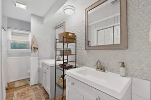 153 Sheri Ln, Hurst, TX 76053 - Photo 15